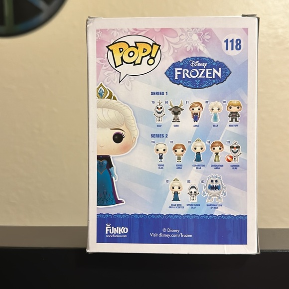 Coronation Elsa Funko Pop - Disney’s Frozen - Picture 3 of 3